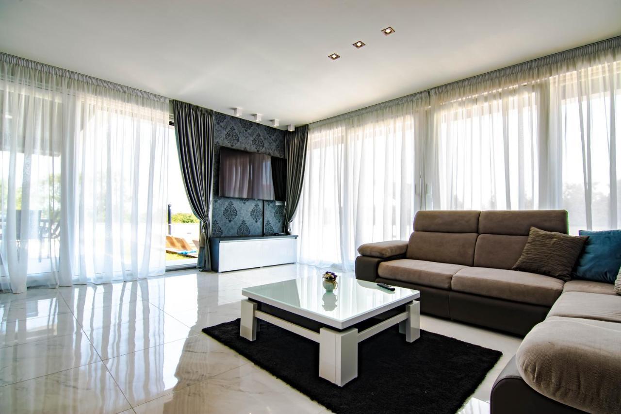 Villa Evoque - Adriatic Luxury Villas ザダル エクステリア 写真